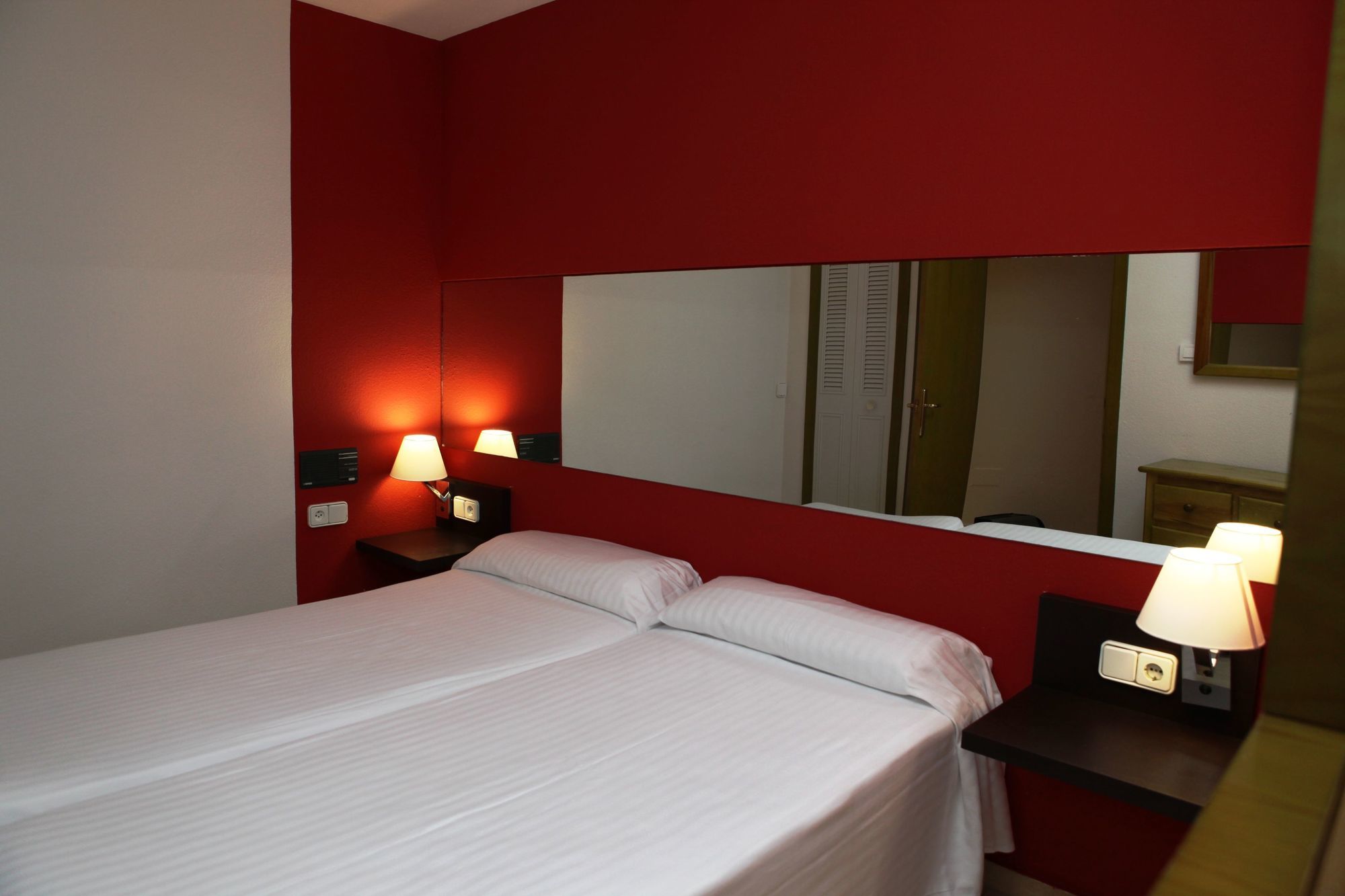 Ms Aguamarina 4*
